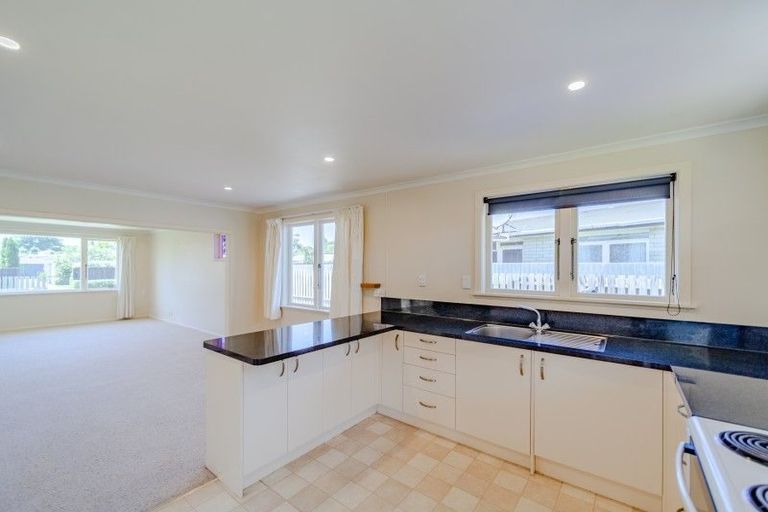 Photo of property in 36 Upham Street, Havelock North, 4130