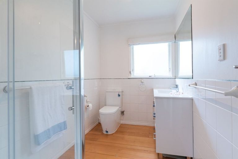 Photo of property in 55 Mcdowell Crescent, Hillcrest, Auckland, 0627