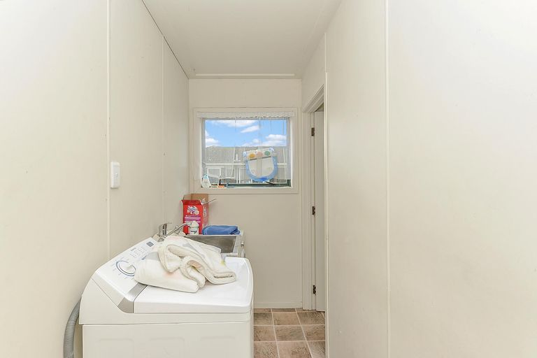 Photo of property in 10 Kahikatea Drive, Kinloch, Taupo, 3377