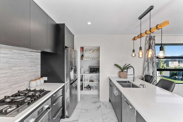 Photo of property in 14 Lewis Crescent, Rolleston, 7614