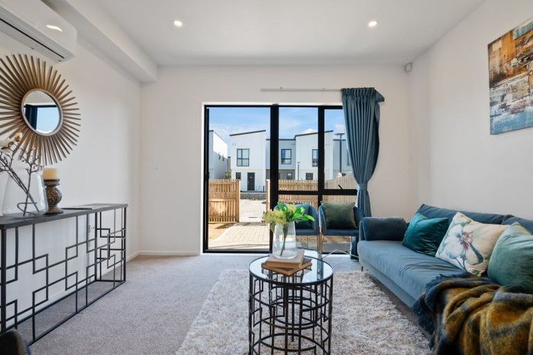 Photo of property in 1 Aumarire Lane, Favona, Auckland, 2024