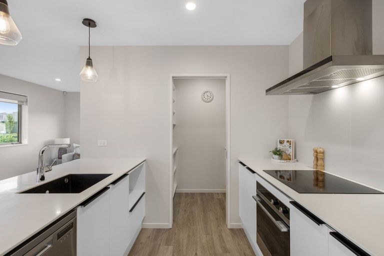 Photo of property in 66 Stationmasters Way, Prebbleton, 7604