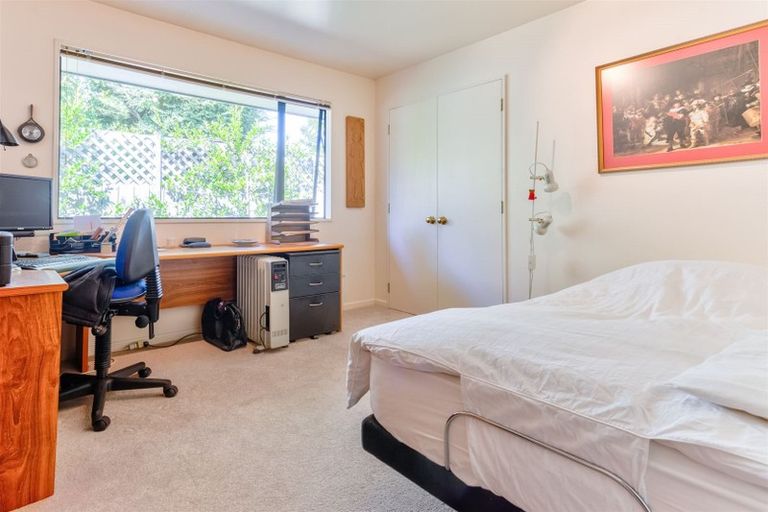 Photo of property in 72 Meadowstone Drive, Wanaka, 9305