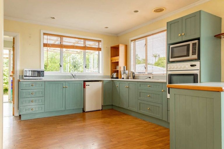 Photo of property in 35 Queen Street, Westport, 7825