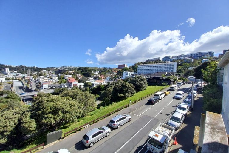 Photo of property in Rosemere Backpackers, 6 Macdonald Crescent, Te Aro, Wellington, 6011