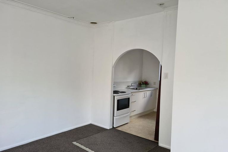 Photo of property in 71b Randwick Crescent, Moera, Lower Hutt, 5010