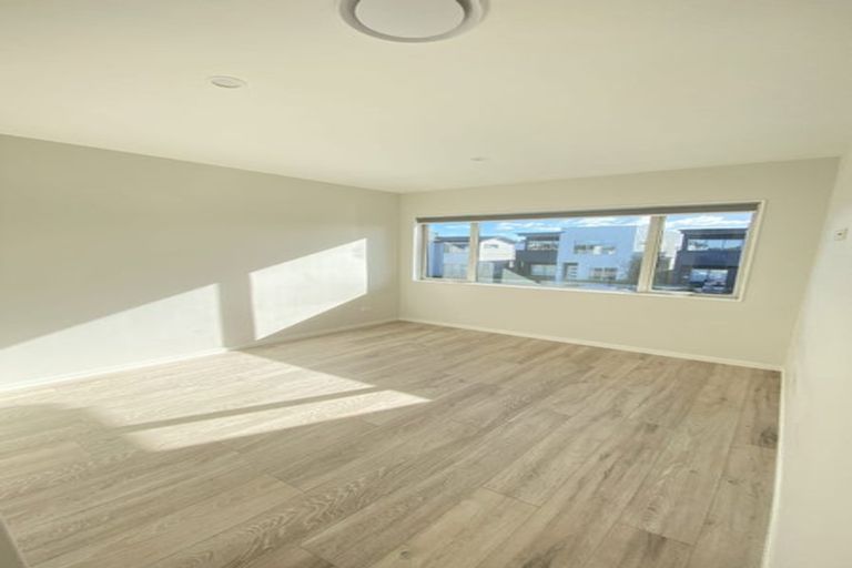 Photo of property in 7 Myland Drive, Hobsonville, Auckland, 0616