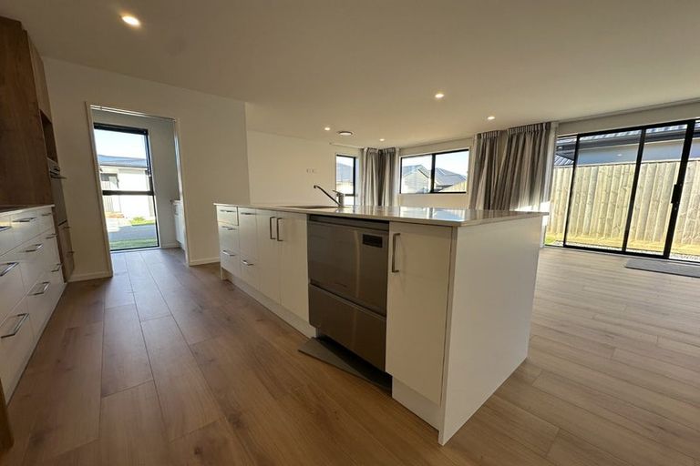 Photo of property in 12 Central Avenue, Prebbleton, 7604