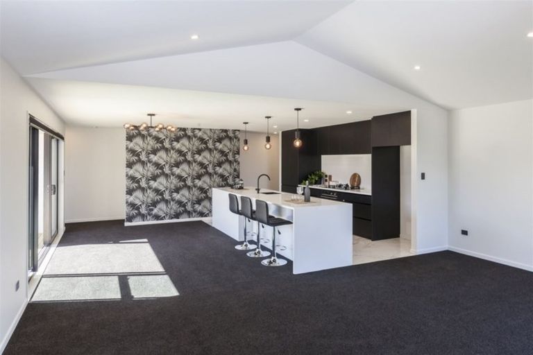 Photo of property in 5 Ciaran Close, Broomfield, Christchurch, 8042