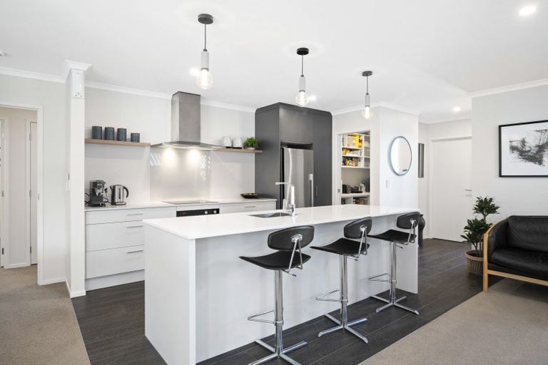Photo of property in 14 Walter Lawry Road, Paerata, Pukekohe, 2124