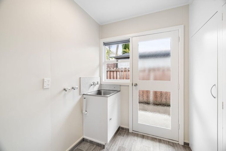 Photo of property in 27 Tuirau Place, Ilam, Christchurch, 8041