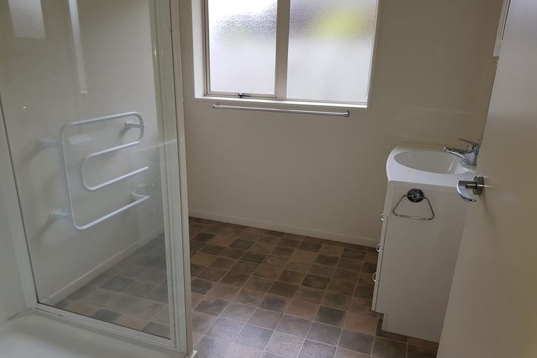 Photo of property in Rangeview Villas, 22/9 Fuller Close, Levin, 5510