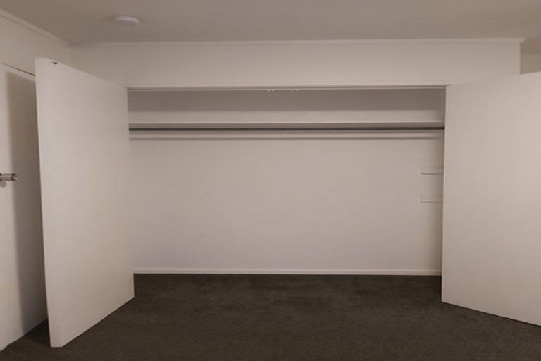 Photo of property in 2/2 Bentley Avenue, Glenfield, Auckland, 0629