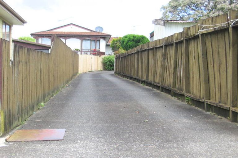 Photo of property in 1/15 Caringbah Drive, Papatoetoe, Auckland, 2025
