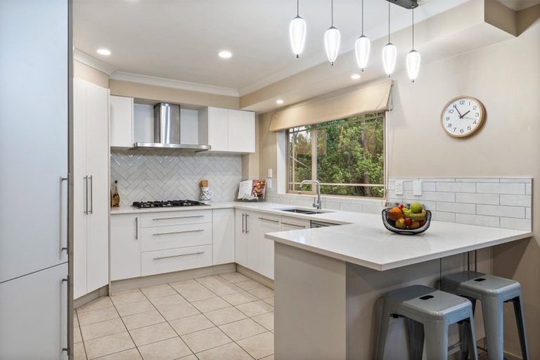 Photo of property in 77c Colwill Road, Massey, Auckland, 0614