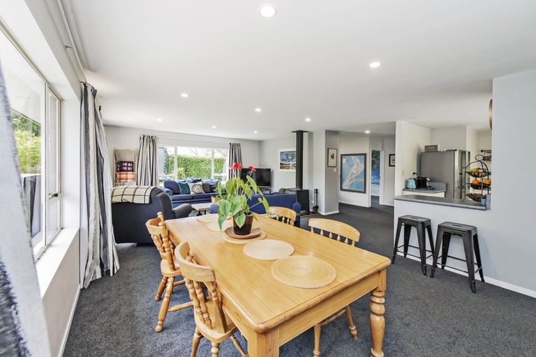 Photo of property in 18 Queen Street, Coalgate, 7673
