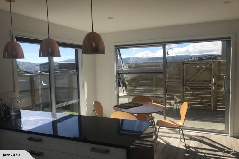 Photo of property in 19 Pacific View, Whitby, Porirua, 5024