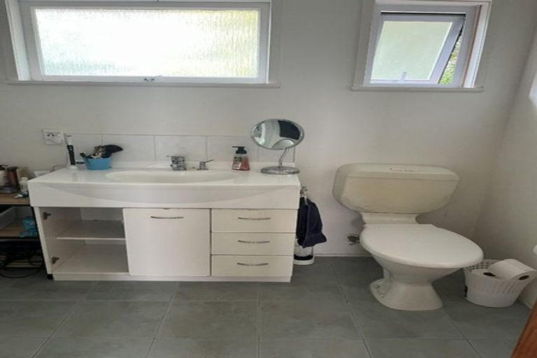 Photo of property in 1/24 Gordon Avenue, Milford, Auckland, 0620