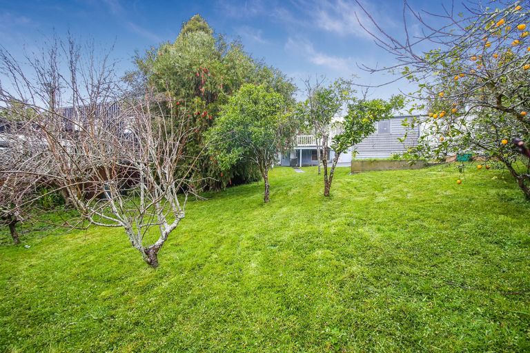 Photo of property in 40 Mason Street, New Lynn, Auckland, 0600