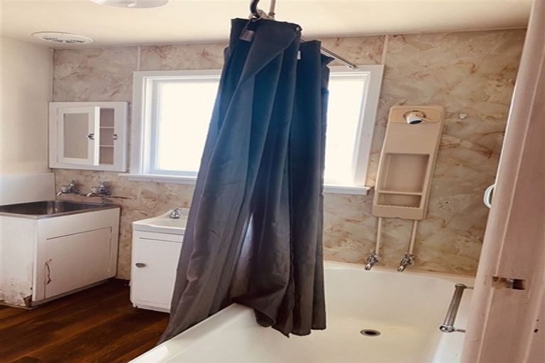 Photo of property in 1/5 Haast Street, Linwood, Christchurch, 8011