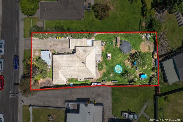 Photo of property in 24 Ranui Avenue, Ranui, Auckland, 0612