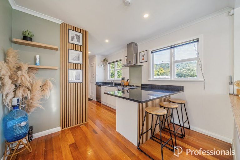 Photo of property in 66 Peel Place, Wainuiomata, Lower Hutt, 5014