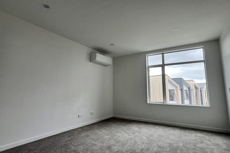 Photo of property in 100 Trafalgar Street, Waterloo, Lower Hutt, 5011