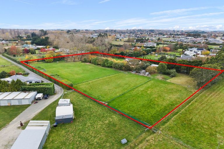 Photo of property in 72 Tarbottons Road, Tinwald, Ashburton, 7700