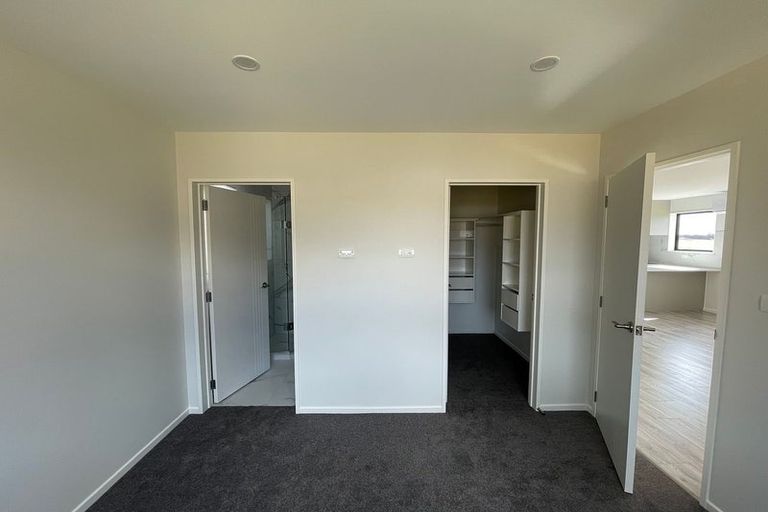 Photo of property in 14 Noia Way, Karaka, Papakura, 2113