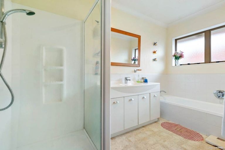 Photo of property in 15 Prictor Street, Papakura, 2110