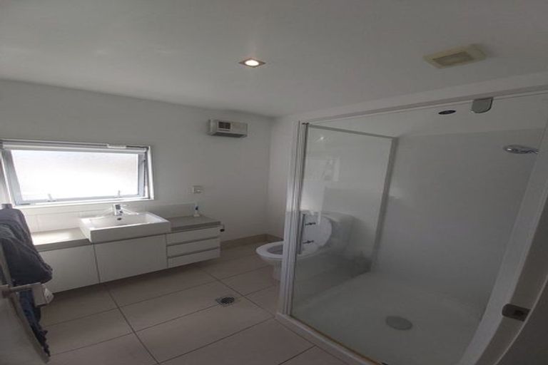 Photo of property in 67 Saddleback Grove, Karori, Wellington, 6012