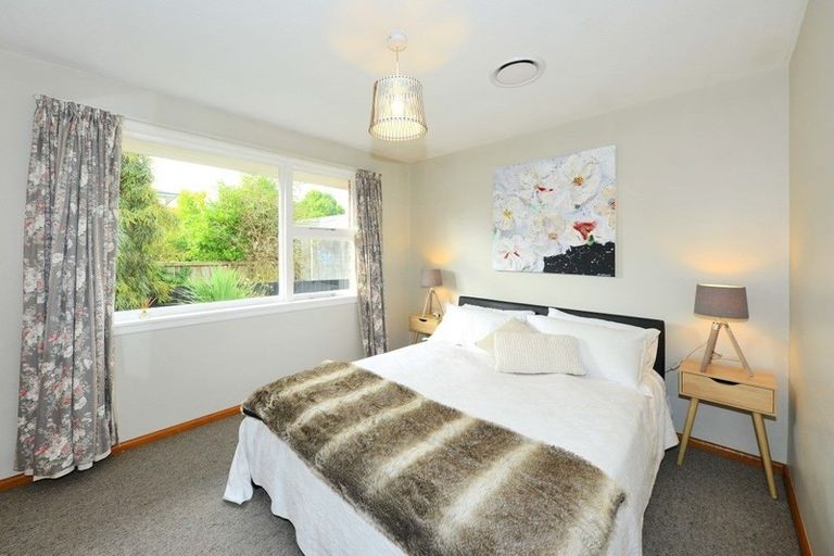 Photo of property in 6 Pulford Place, Ilam, Christchurch, 8041