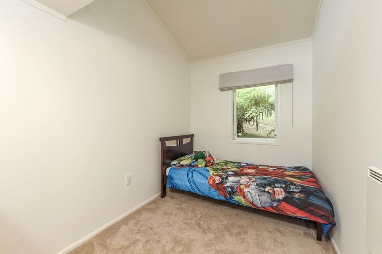 Photo of property in 14 Kopiko Road, Titirangi, Auckland, 0604