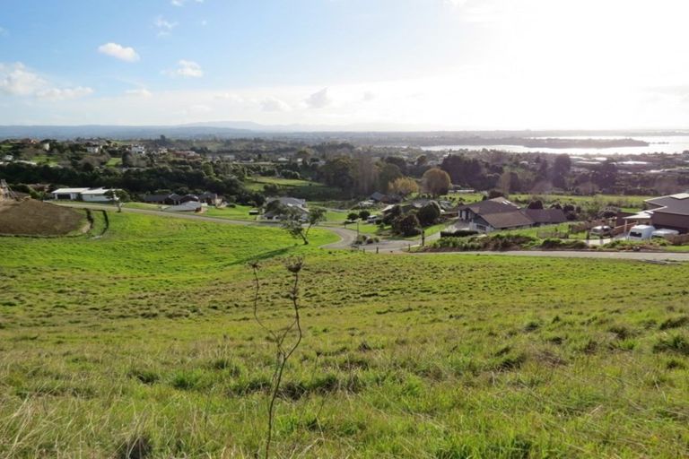 Photo of property in 64r Oceana Drive, Welcome Bay, Tauranga, 3175