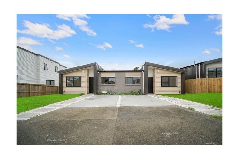 Photo of property in 22b Poruru Close, Papakura, 2110