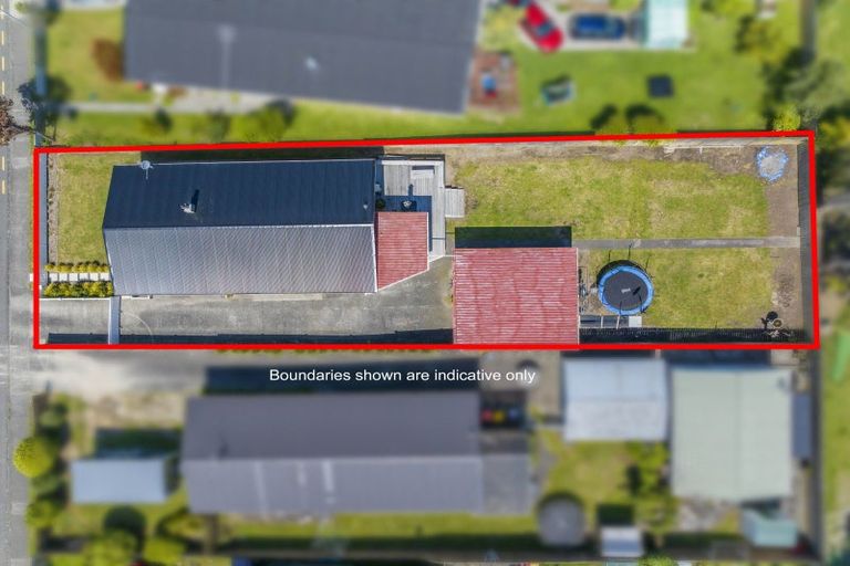 Photo of property in 77 Gray Avenue, Paraparaumu Beach, Paraparaumu, 5032