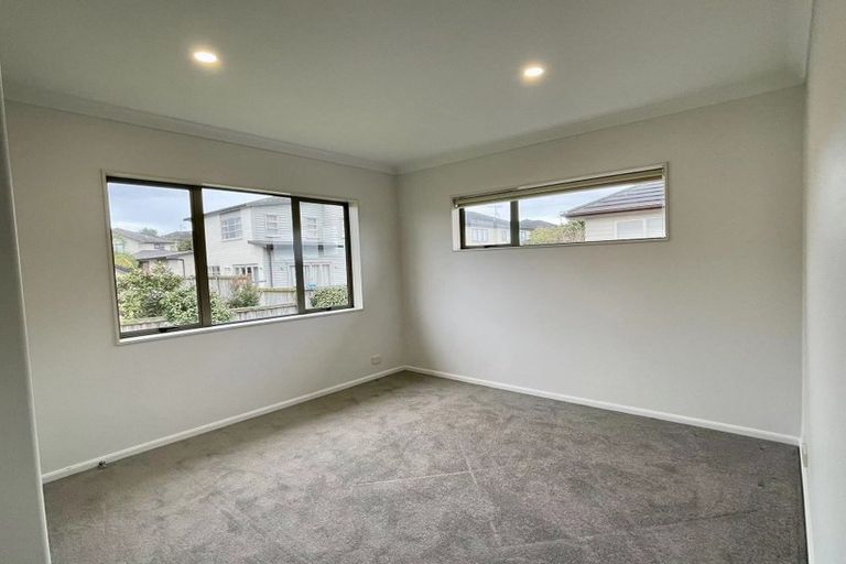 Photo of property in 6 Oak Bark Drive, Schnapper Rock, Auckland, 0632
