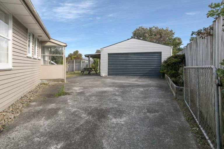 Photo of property in 7 Te Puke Street, Titahi Bay, Porirua, 5022