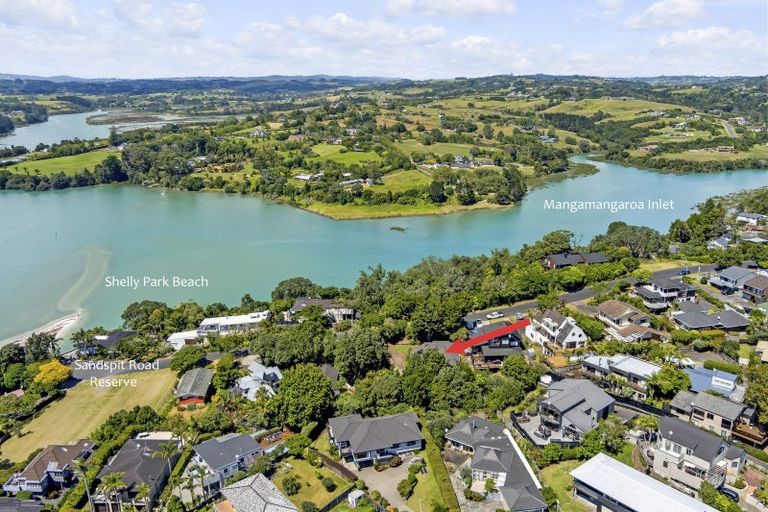 Photo of property in 190 Sandspit Road, Shelly Park, Auckland, 2014