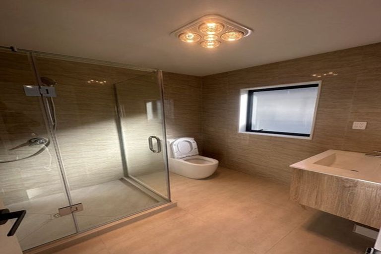 Photo of property in 39a Kuripaka Crescent, The Gardens, Auckland, 2105