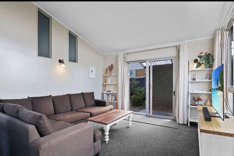 Photo of property in 9b Westmorland Place, Bishopdale, Christchurch, 8053