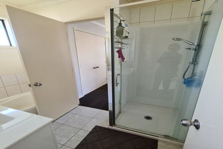 Photo of property in 61 Sandspit Road, Waiuku, 2123
