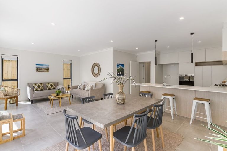 Photo of property in 48 Exmoor Road, Karaka, Papakura, 2113