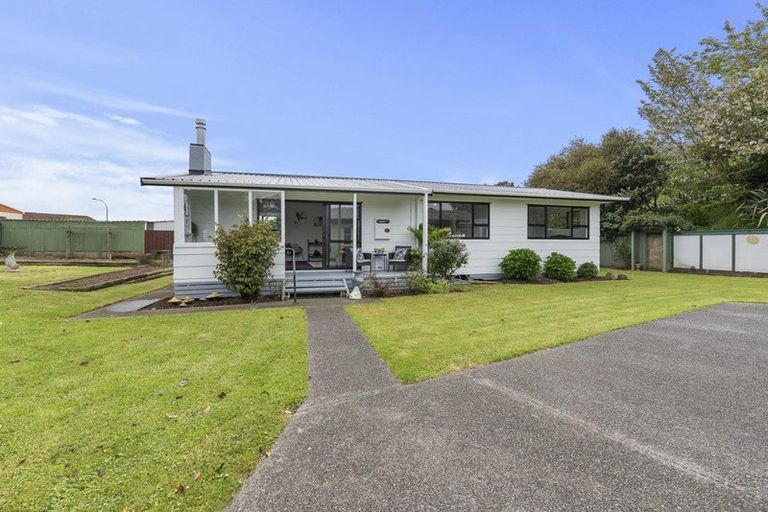 Photo of property in 4 Pukekohatu Street, Waitara, 4320