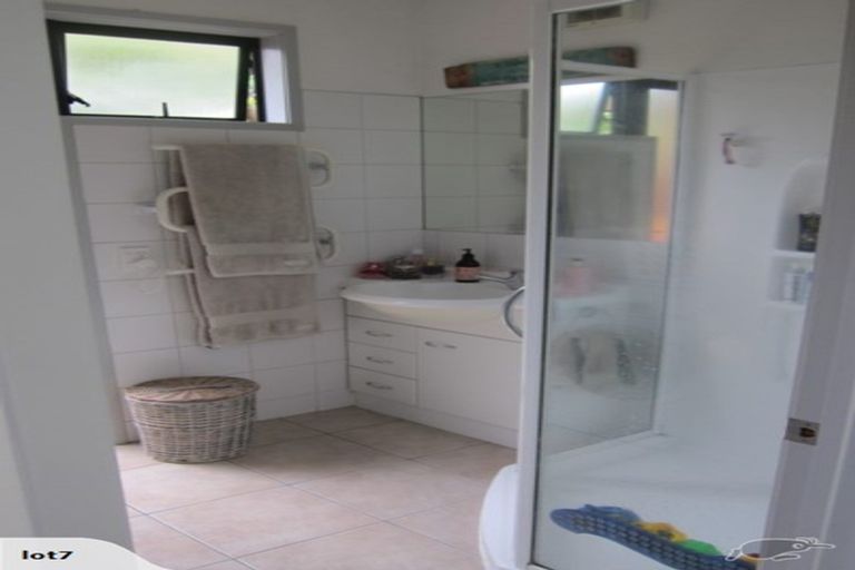 Photo of property in 51 Minaret Drive, Bucklands Beach, Auckland, 2014