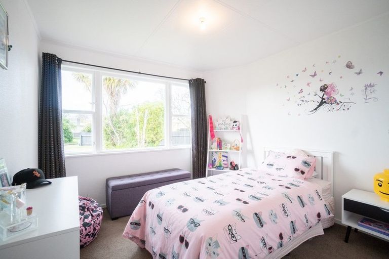 Photo of property in 2 Purnell Court, Awapuni, Palmerston North, 4412