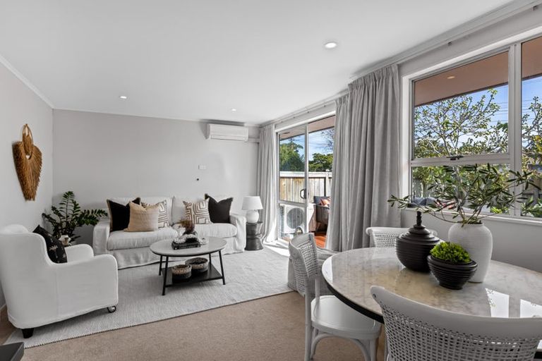 Photo of property in 2/59 Hatton Road, Orewa, 0931