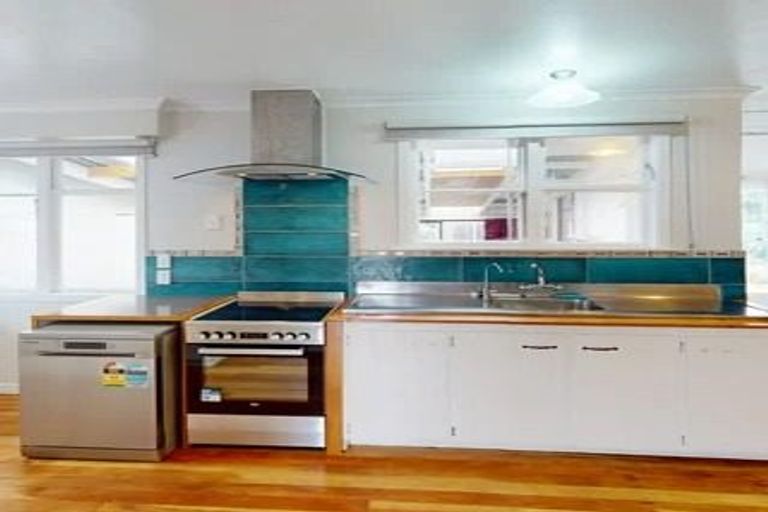 Photo of property in 91 Manuka Street, Castlecliff, Whanganui, 4501