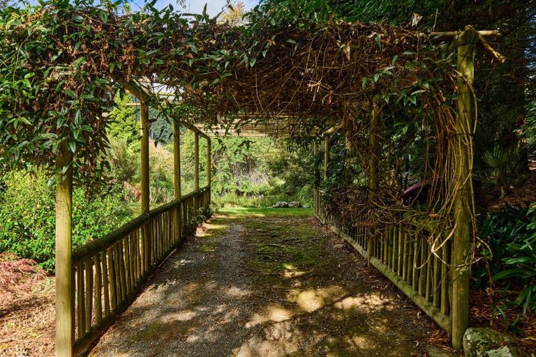 Photo of property in 46 Corbetts Road, Manakau, Otaki, 5583