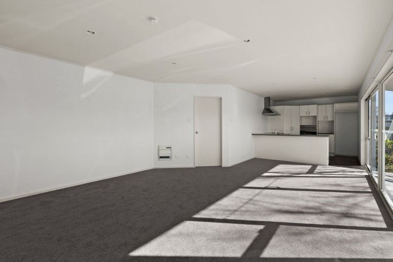 Photo of property in 135a Gloucester Street, Taradale, Napier, 4112